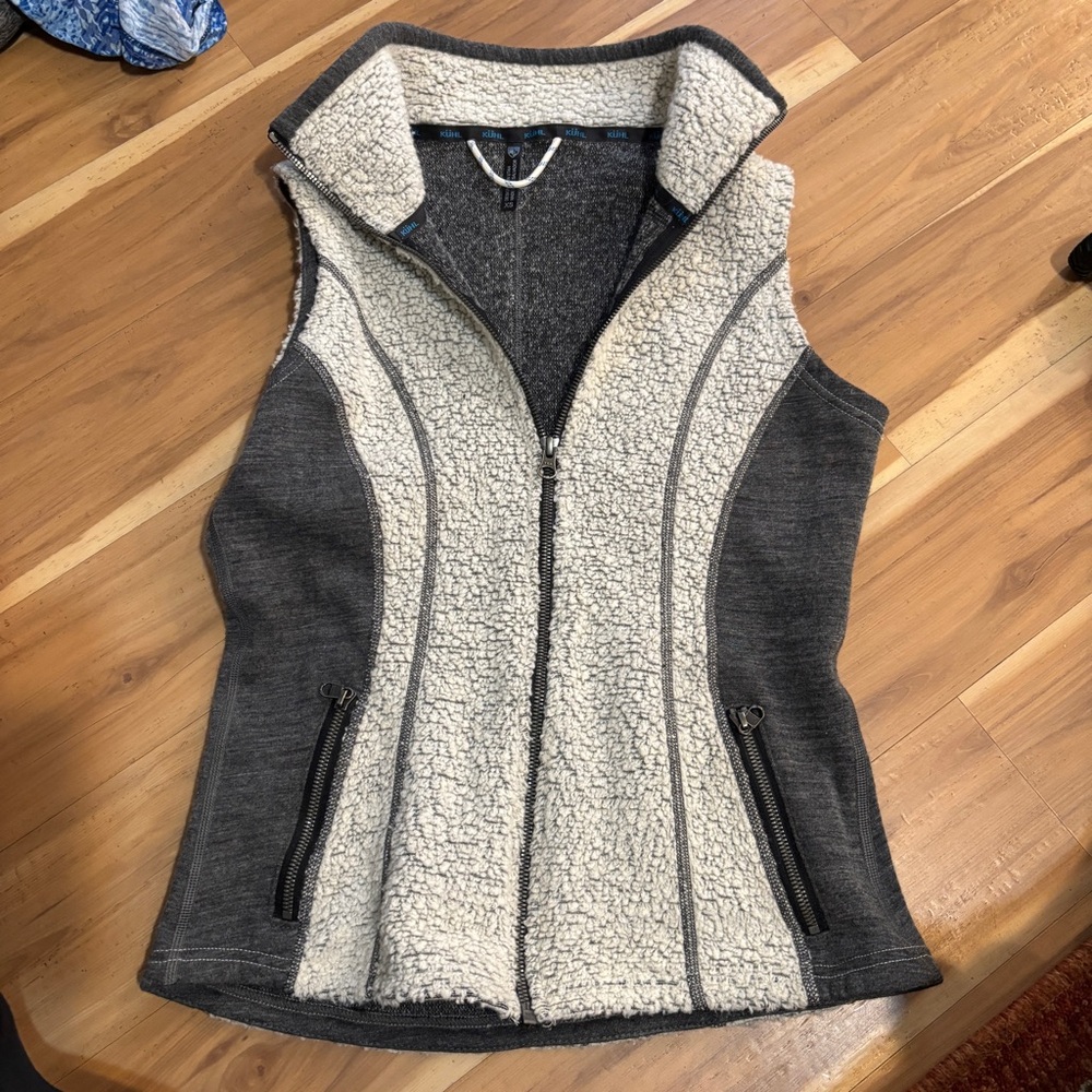 Kuhl Gray and Cream Women's Vest